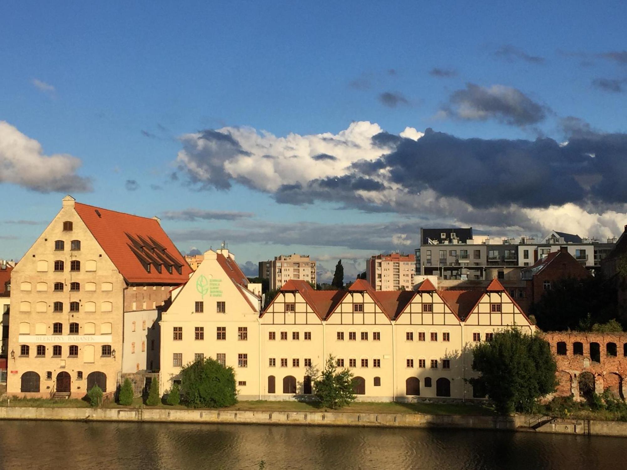 Hello Apartments Amazing River View 4 Bedrooms & Balcony Gdansk Exterior foto